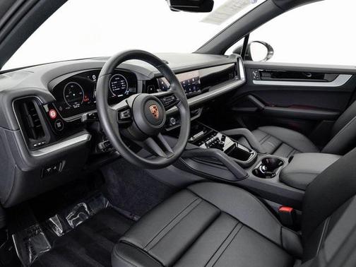 2024 Porsche Cayenne 