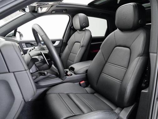 2024 Porsche Cayenne 