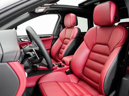 2026 Porsche Macan S