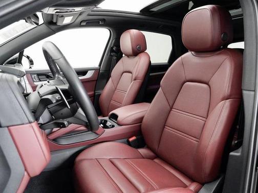 2024 Porsche Cayenne