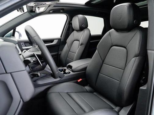 2025 Porsche Cayenne Cayenne