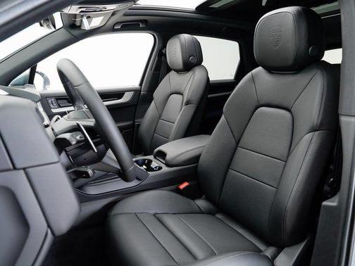 2025 Porsche Cayenne Cayenne