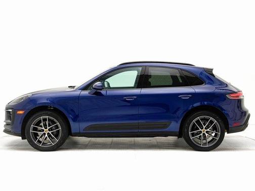 2023 Porsche Macan Base