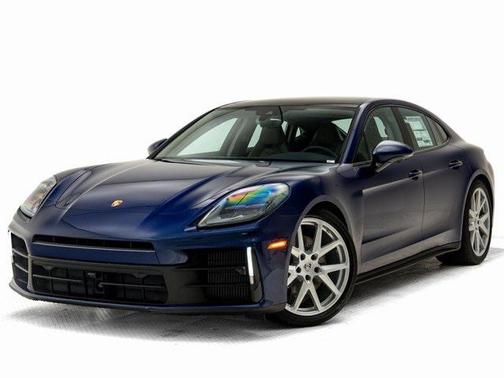 2026 Porsche Panamera 4