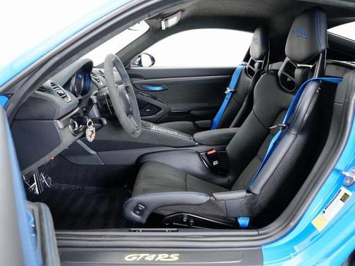 2025 Porsche 718 Cayman GT4 RS