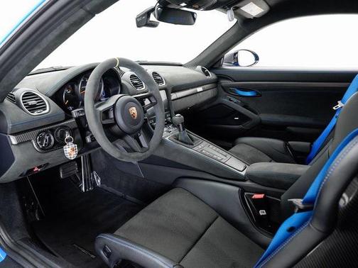 2025 Porsche 718 Cayman GT4 RS