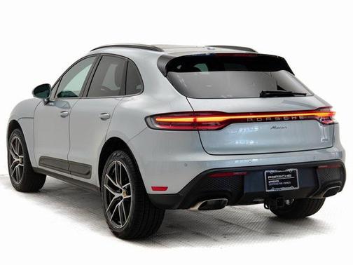 2024 Porsche Macan Base
