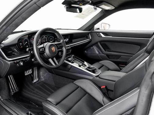 2025 Porsche 911 Turbo S