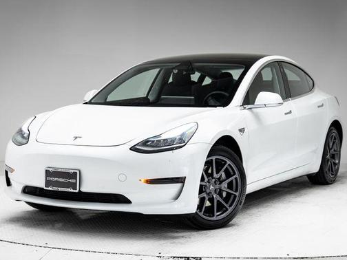 Pearl White Multi-Coat 2020 Tesla Model 3 Standard Range Plus