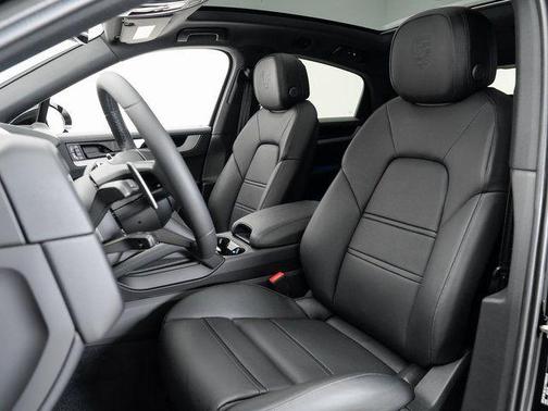 2025 Porsche Cayenne Cayenne