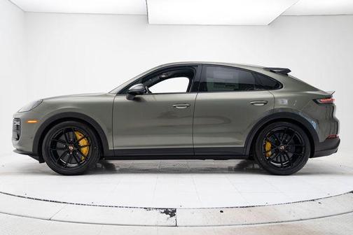 Paint to Sample 2026 Porsche Cayenne Turbo GT