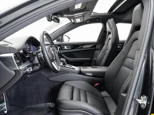 2018 Porsche Panamera 4S