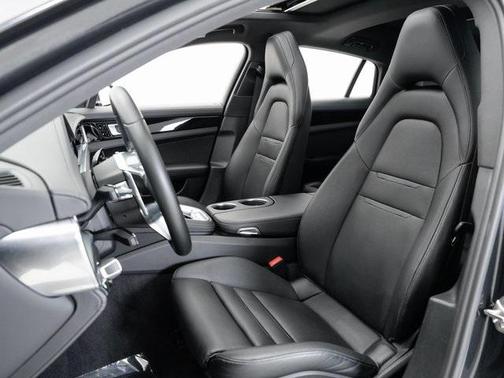 2018 Porsche Panamera 4S