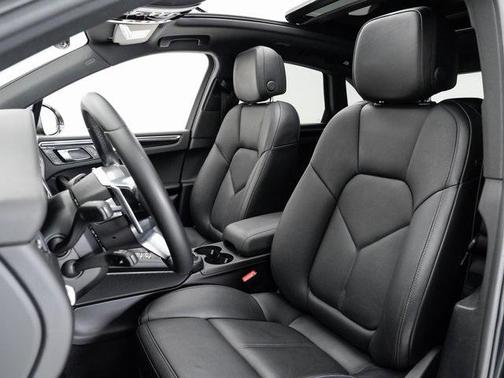 2018 Porsche Macan Base