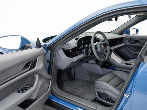 2023 Porsche Taycan