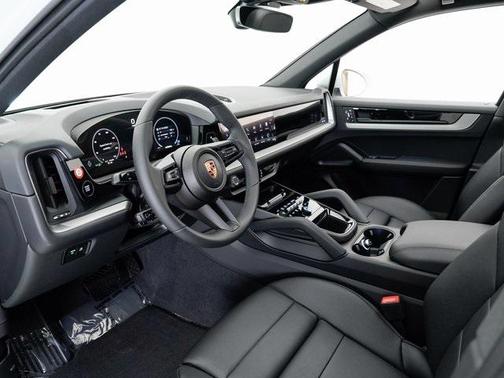 2025 Porsche Cayenne 