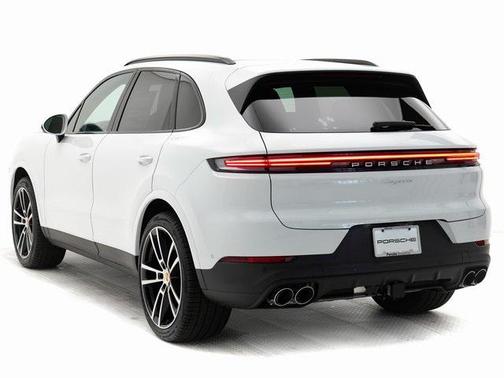 2024 Porsche Cayenne