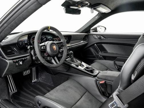 2025 Porsche 911 GT3 RS