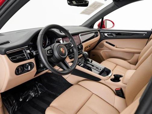 2024 Porsche Macan 