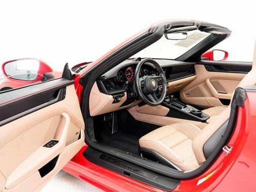 2022 Porsche 911 Carrera GTS