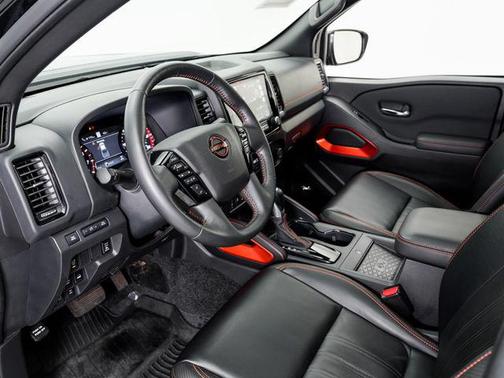 Super Black 2023 Nissan Frontier PRO-4X