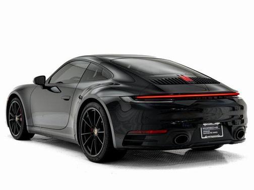 2020 Porsche 911 Carrera