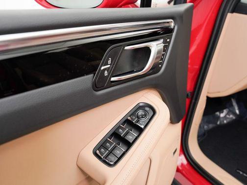 Carmine Red 2026 Porsche Macan Macan