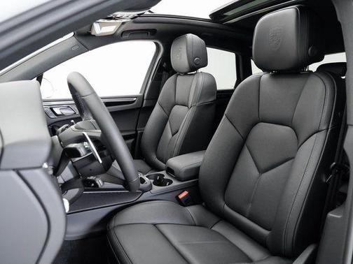 2025 Porsche Macan Macan