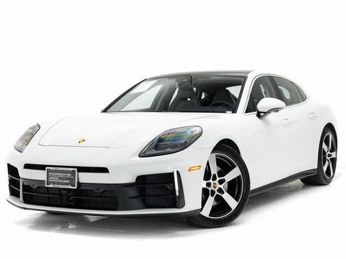 2025 Porsche Panamera 4