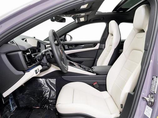 2026 Porsche Panamera 4