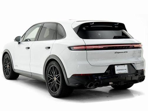 2026 Porsche Cayenne GTS