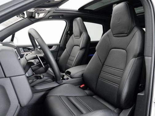 2024 Porsche Cayenne 