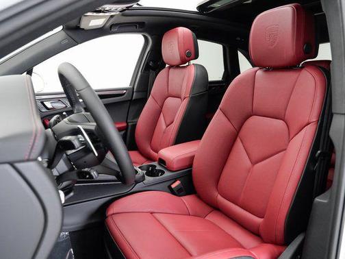 White 2025 Porsche Macan Macan