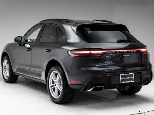 Volcano Grey Metallic 2026 Porsche Macan Macan