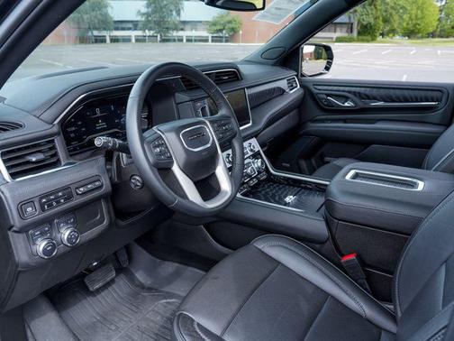 Onyx Black 2024 GMC Yukon XL Denali
