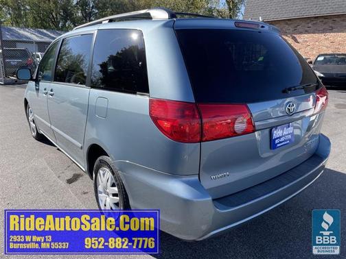 2009 Toyota Sienna LE