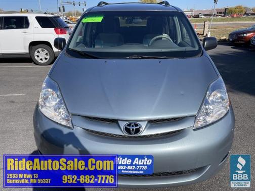 2009 Toyota Sienna LE