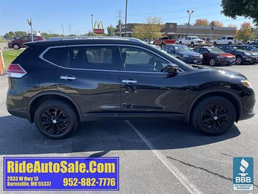 2016 Nissan Rogue SV