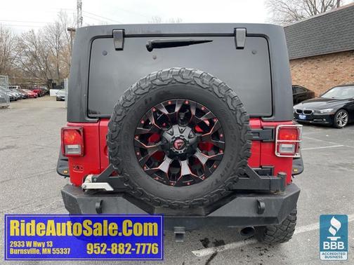 2011 Jeep Wrangler Unlimited Sahara