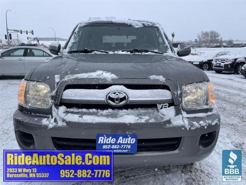 2005 Toyota Sequoia SR5
