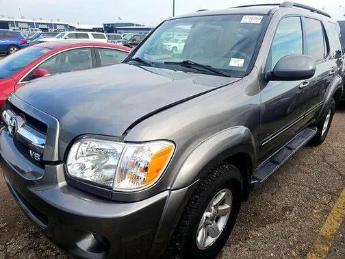 2005 Toyota Sequoia SR5