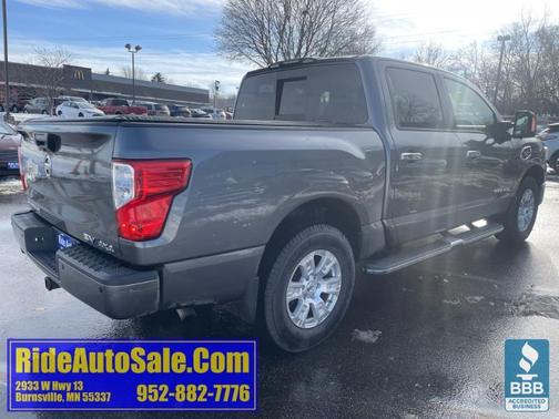 2017 Nissan Titan SV