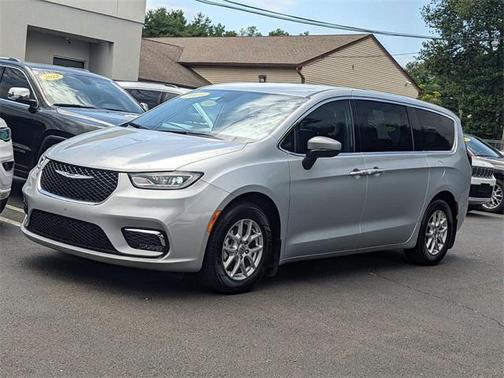 2023 Chrysler Pacifica Touring