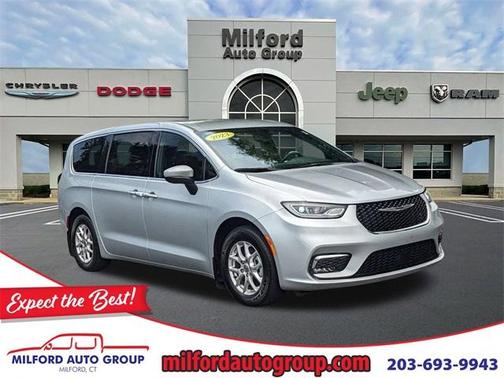 2023 Chrysler Pacifica Touring