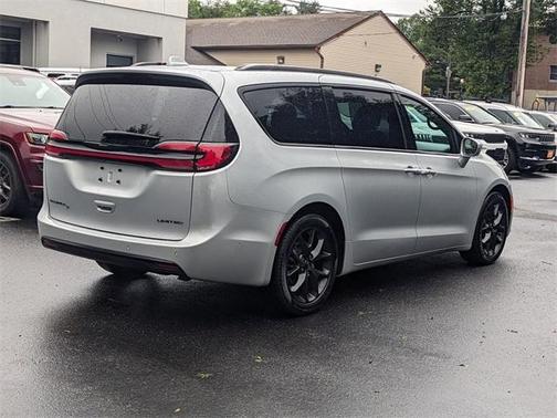 2022 Chrysler Pacifica Limited