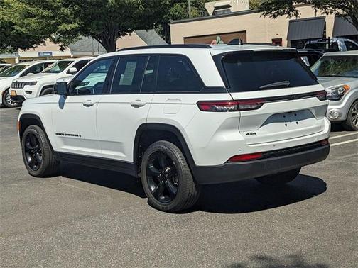 2022 Jeep Grand Cherokee Altitude