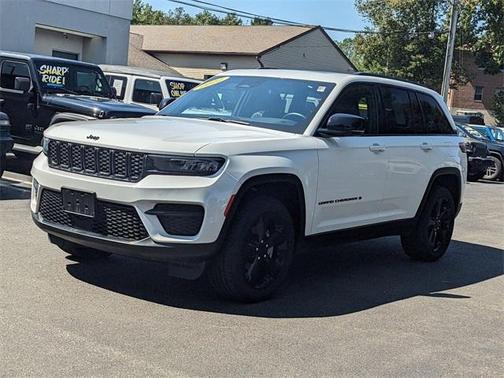 2022 Jeep Grand Cherokee Altitude
