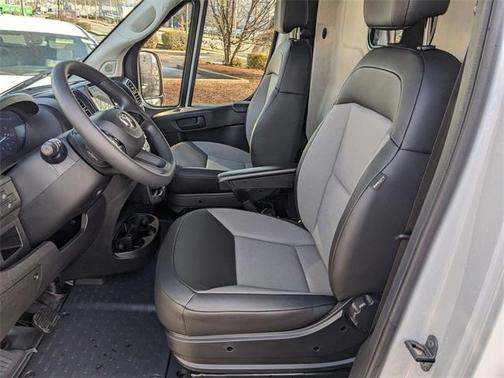 2025 RAM ProMaster 1500 Base