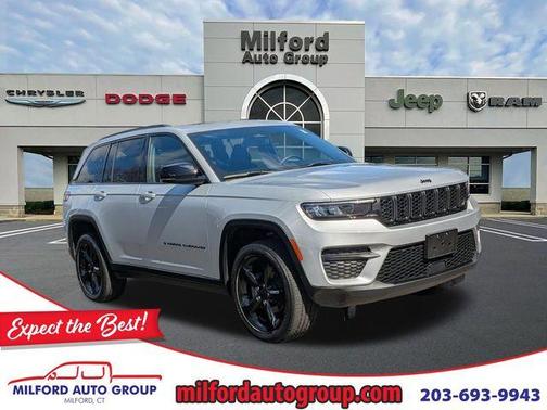 2024 Jeep Grand Cherokee Laredo