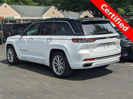 2022 Jeep Grand Cherokee Summit